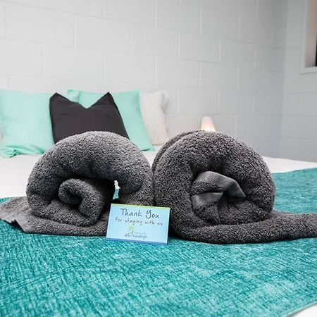 Airlie Sun & Sand Motel Accommodation #4 Airlie Beach Extérieur photo