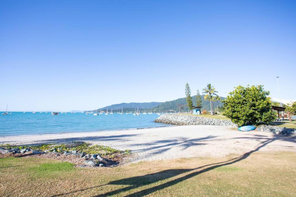 Airlie Sun & Sand Motel Accommodation #4 Airlie Beach Extérieur photo